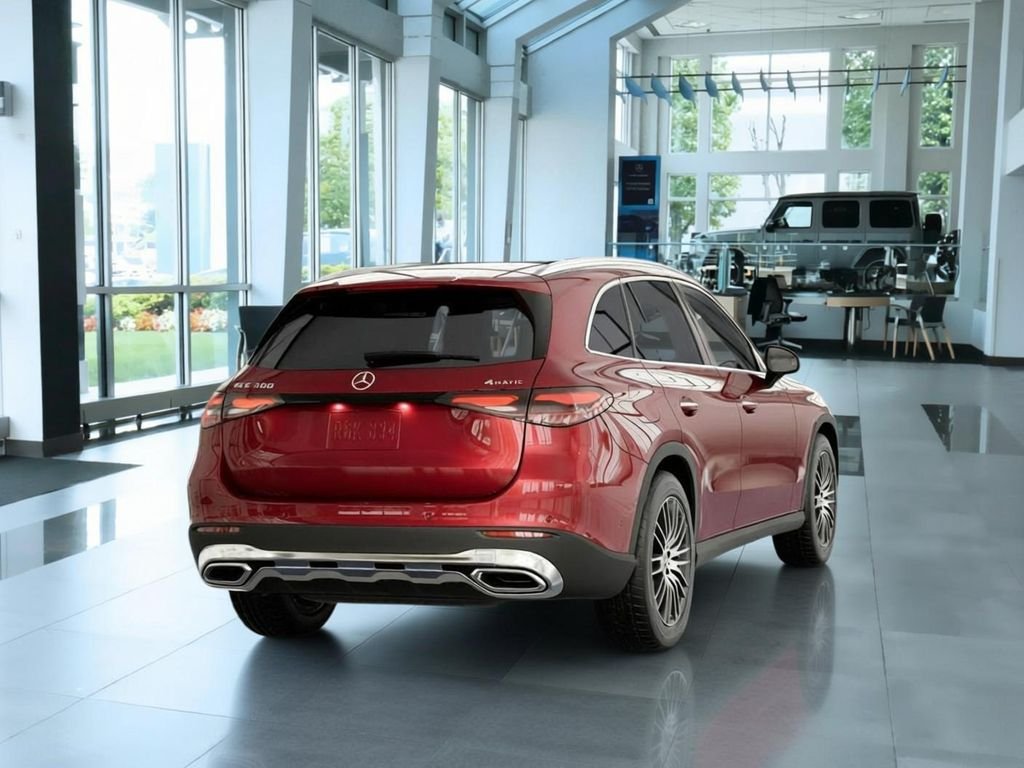 New 2026 MANUFAKTUR Patagonia Red Metallic Mercedes-Benz GLC 300 image 22