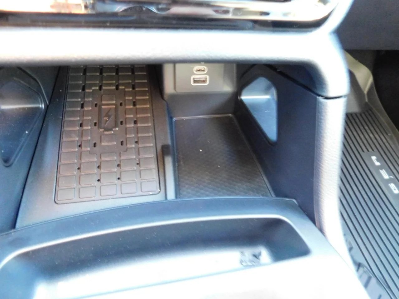 New 2025 Desert Sand Ford XLT image 39