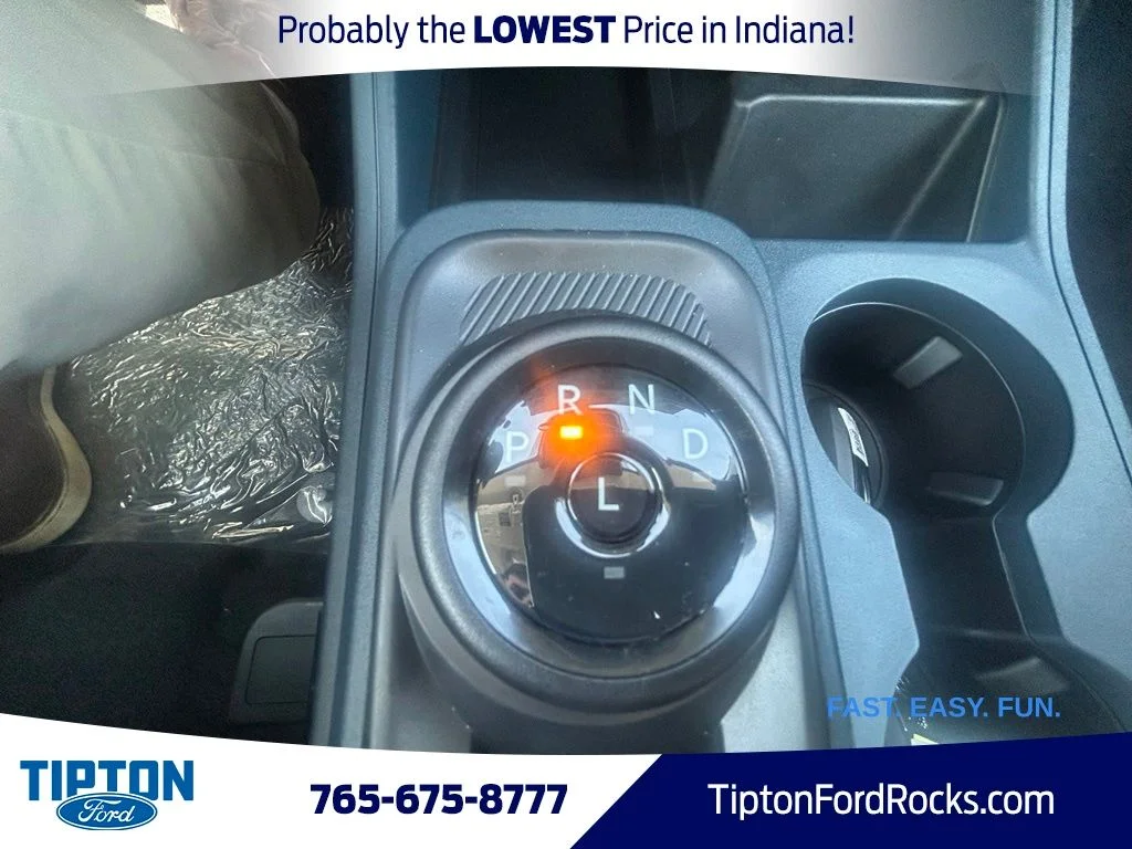 New 2026 Oxford White Ford XLT image 15