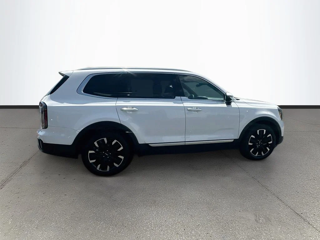 Certified Used 2023 White Kia SX-Prestige image 8