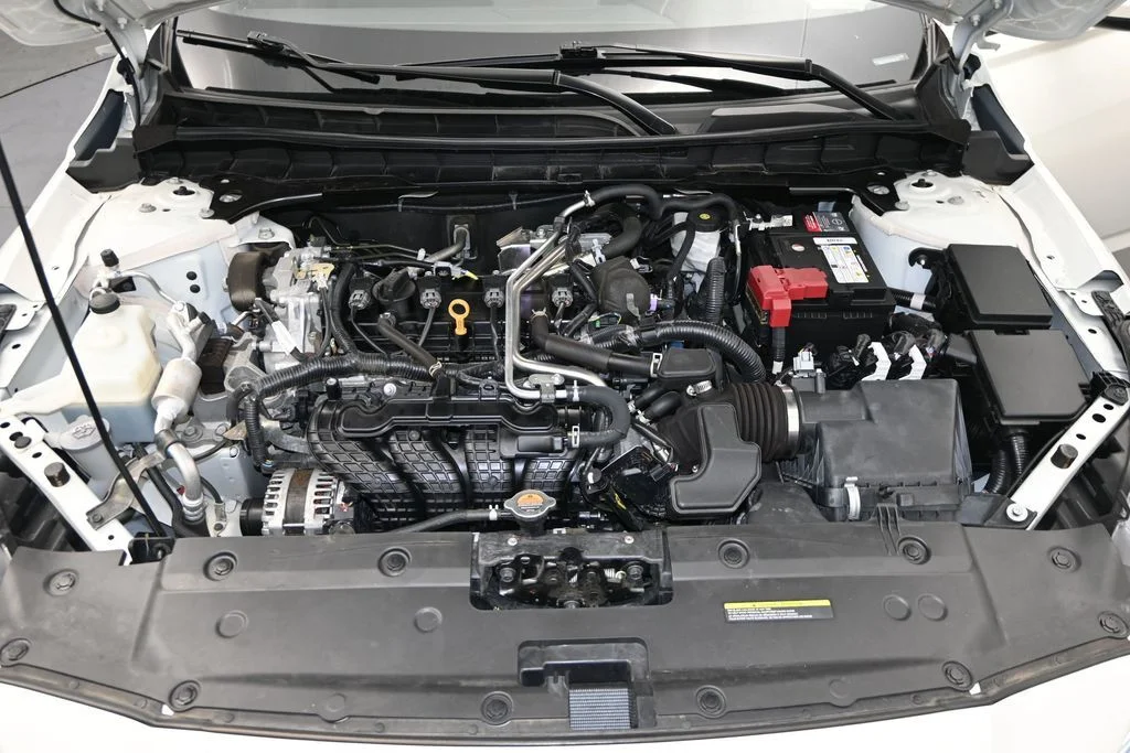 Used 2023 White Nissan 2.5 SV image 27
