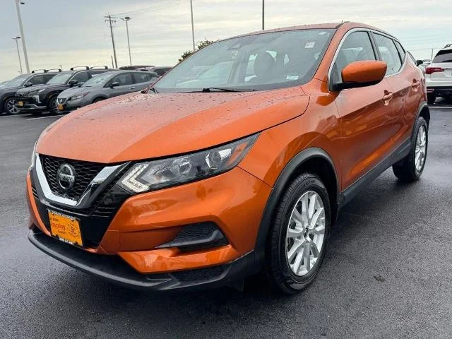 Certified Used 2021 Monarch Orange Nissan S image 8