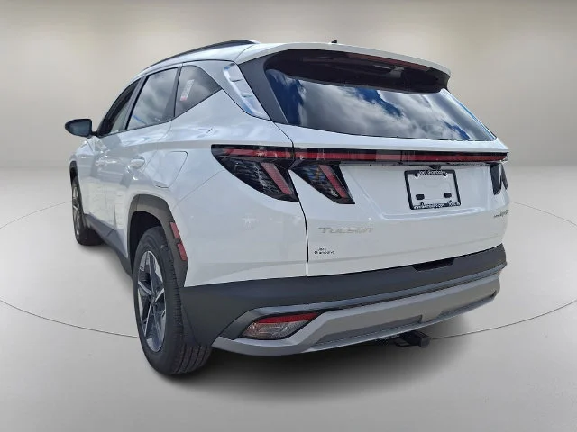 New 2026 White Hyundai SEL Convenience image 3