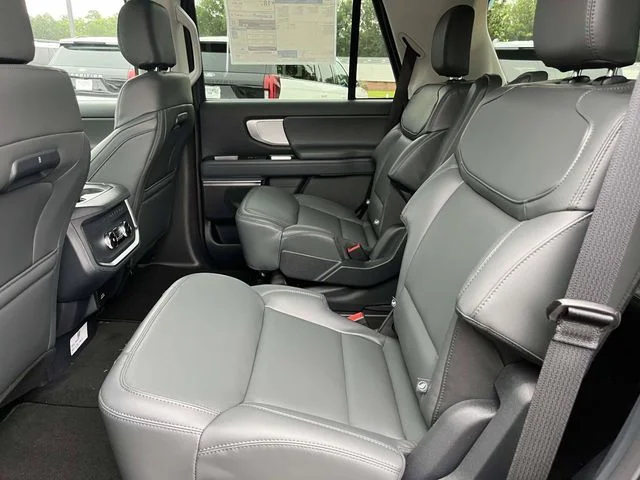 New 2027 Gray Ford Active image 9