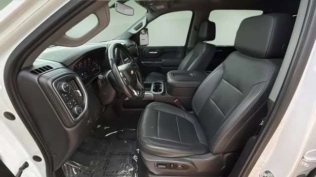 Used 2022 Summit White Chevrolet LTZ image 19