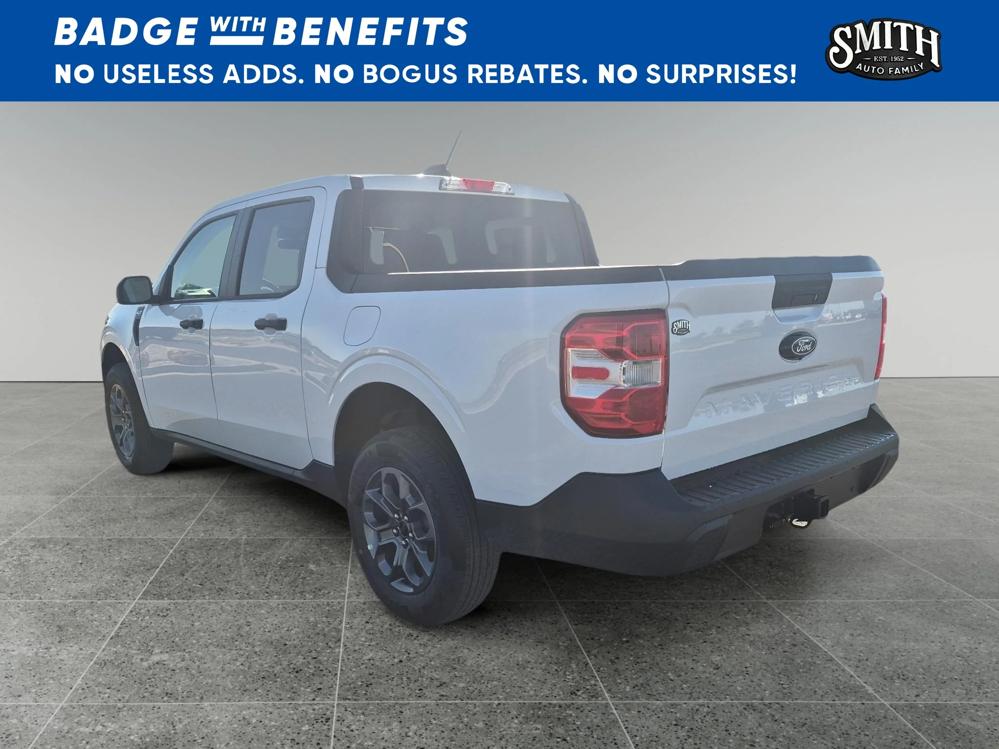 New 2026 Oxford White Ford XLT image 8
