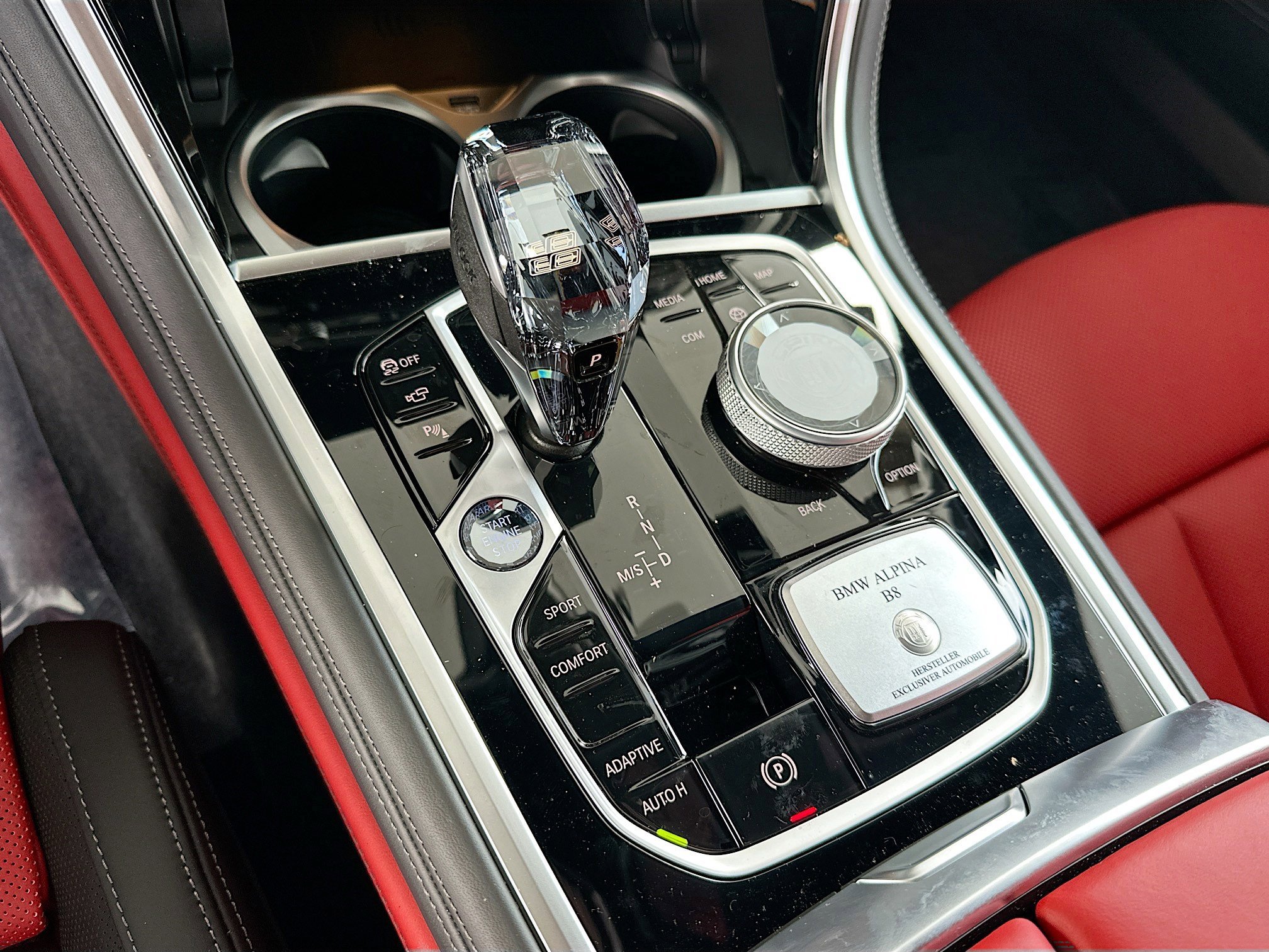 2025 BMW 8 Series Alpina B8 - Photo 14