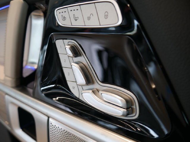 New 2027 Selenite Grey Mercedes-Benz G 580 image 42