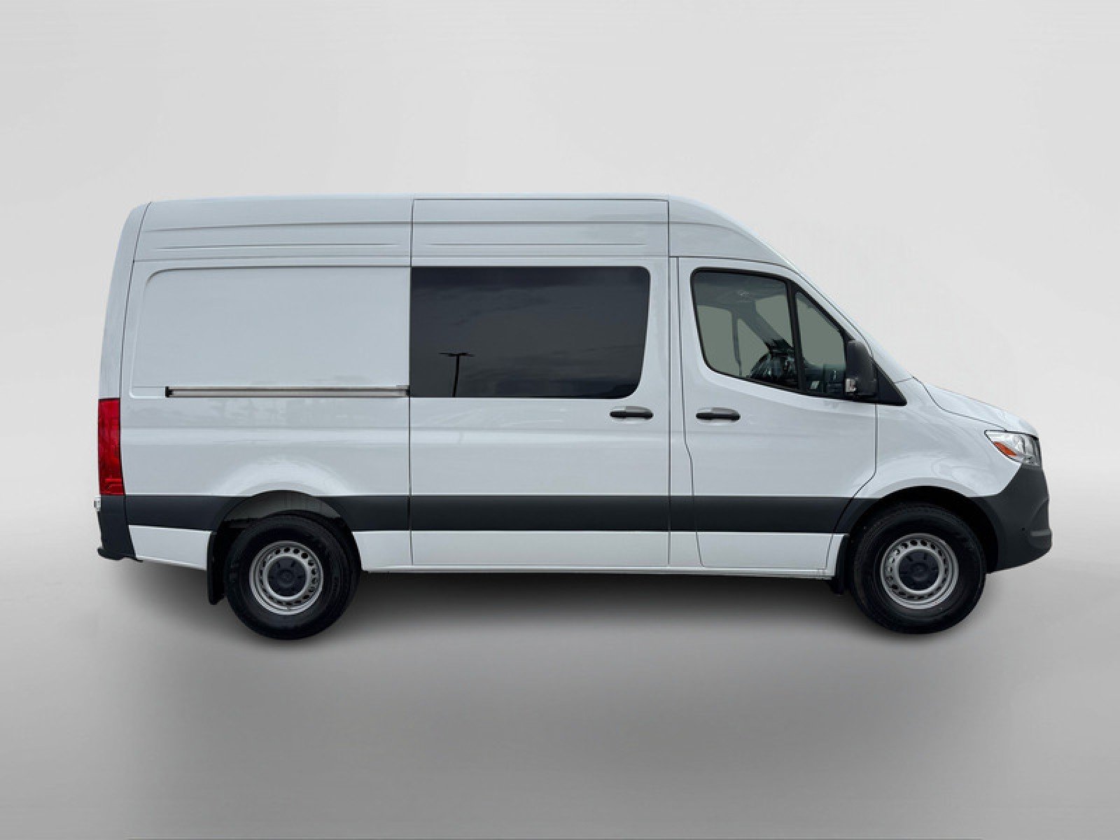 New 2026 Arctic+White Mercedes-Benz DCVS2S image 6