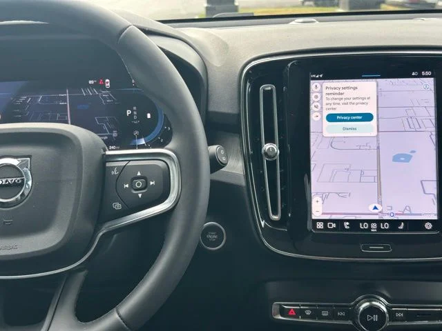 2023 Volvo XC40 Plus - Photo 15