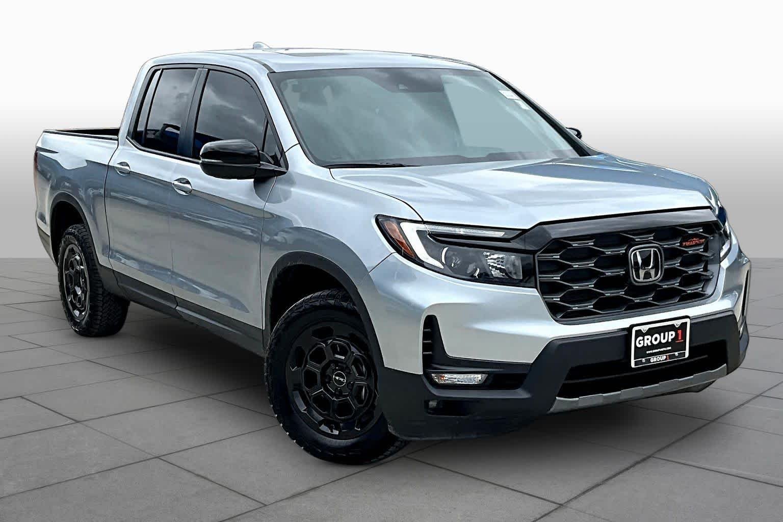 Used 2026 Solar Silver Metallic Honda TrailSport+ image 3