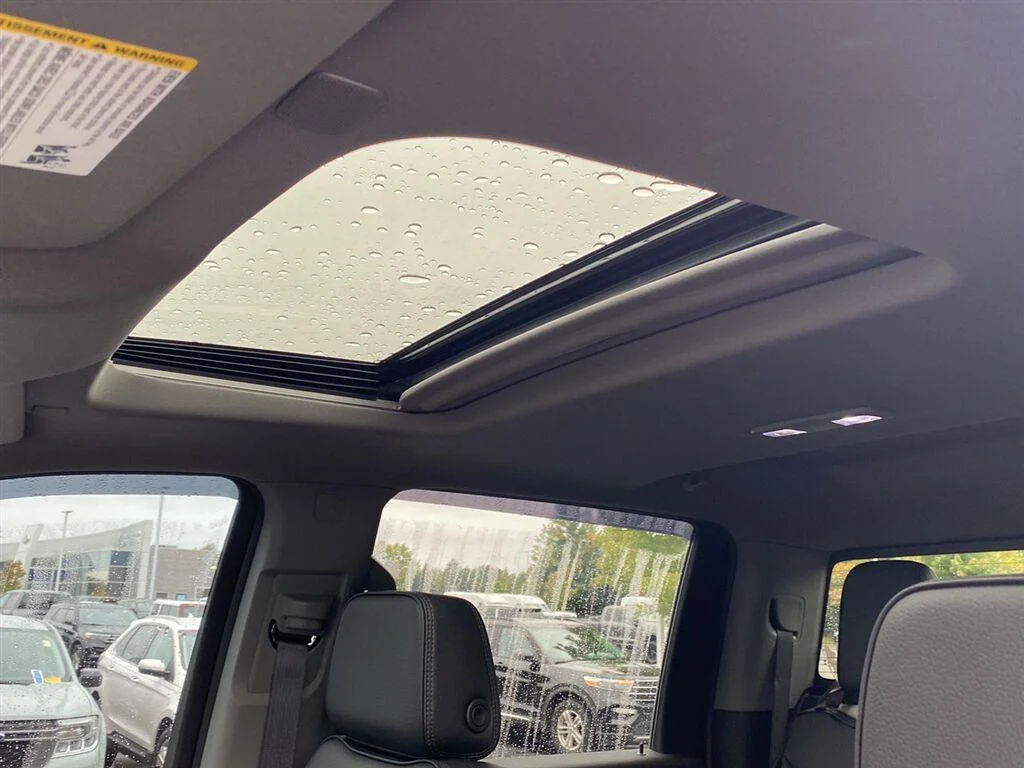 Used 2025 Onyx Black GMC Denali image 4