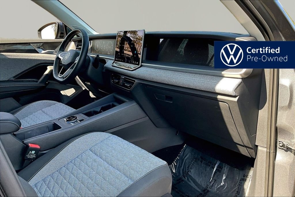 Certified Used 2025 Gray Volkswagen 2.0T S image 27