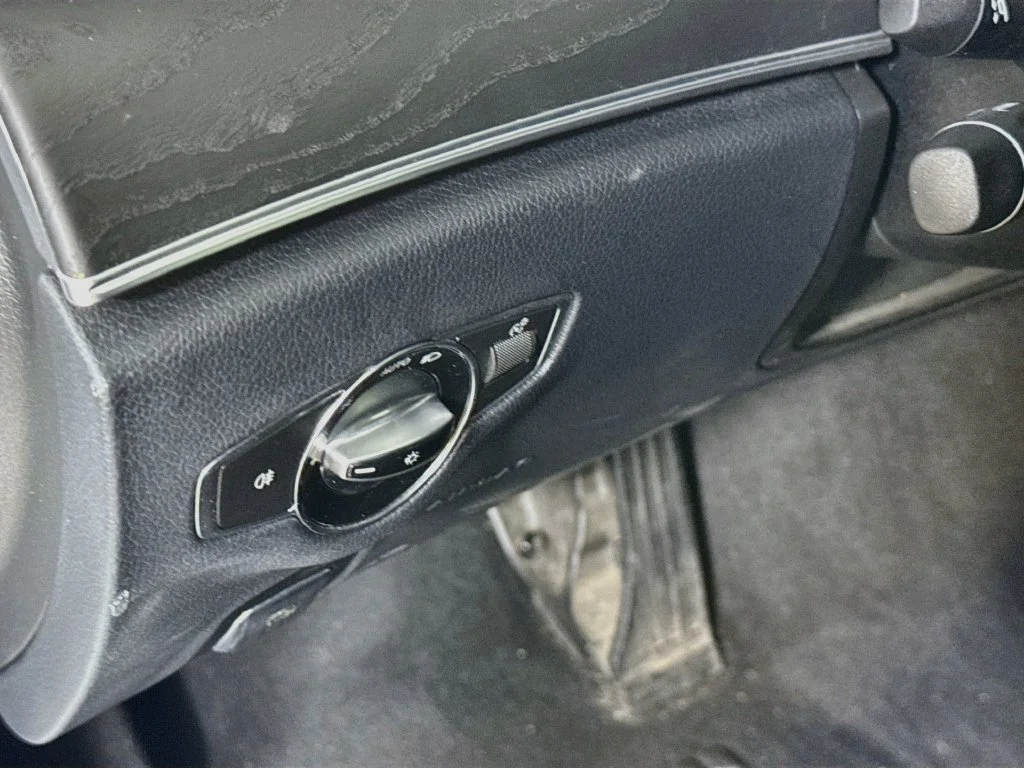 Used 2018 White Mercedes-Benz E 300 image 10
