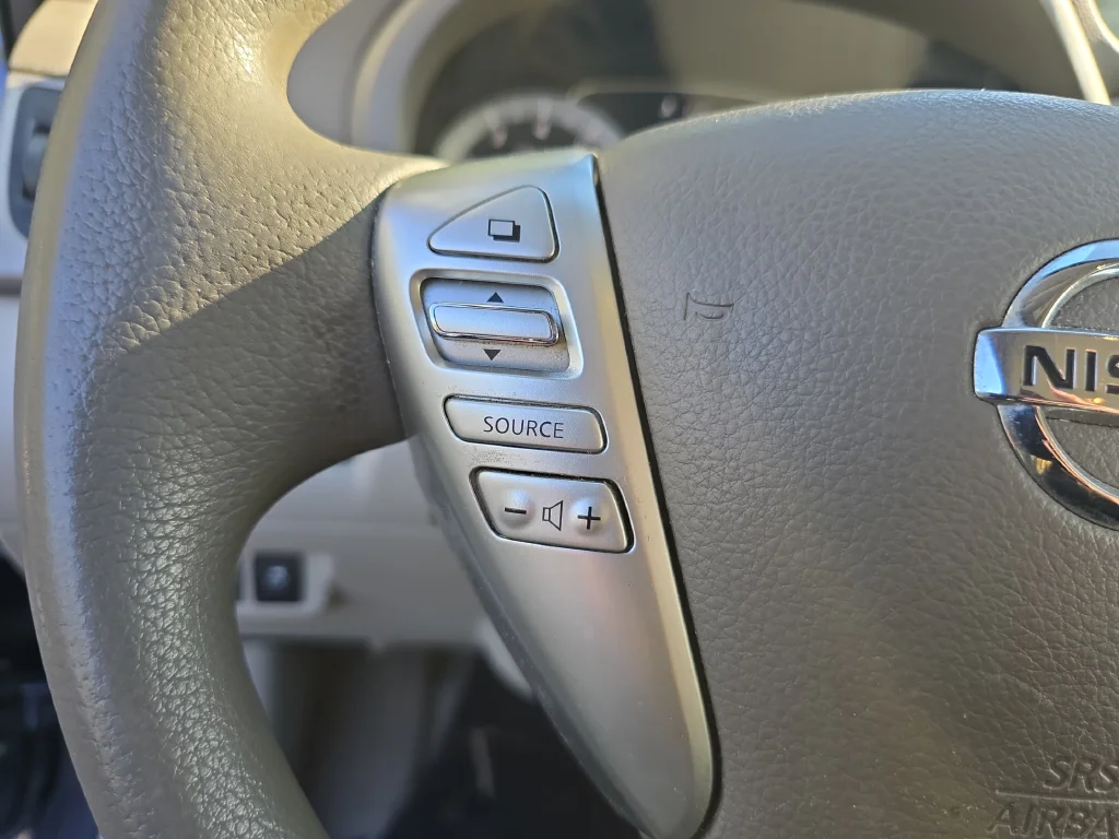 Used 2014 Gray Nissan SV image 12