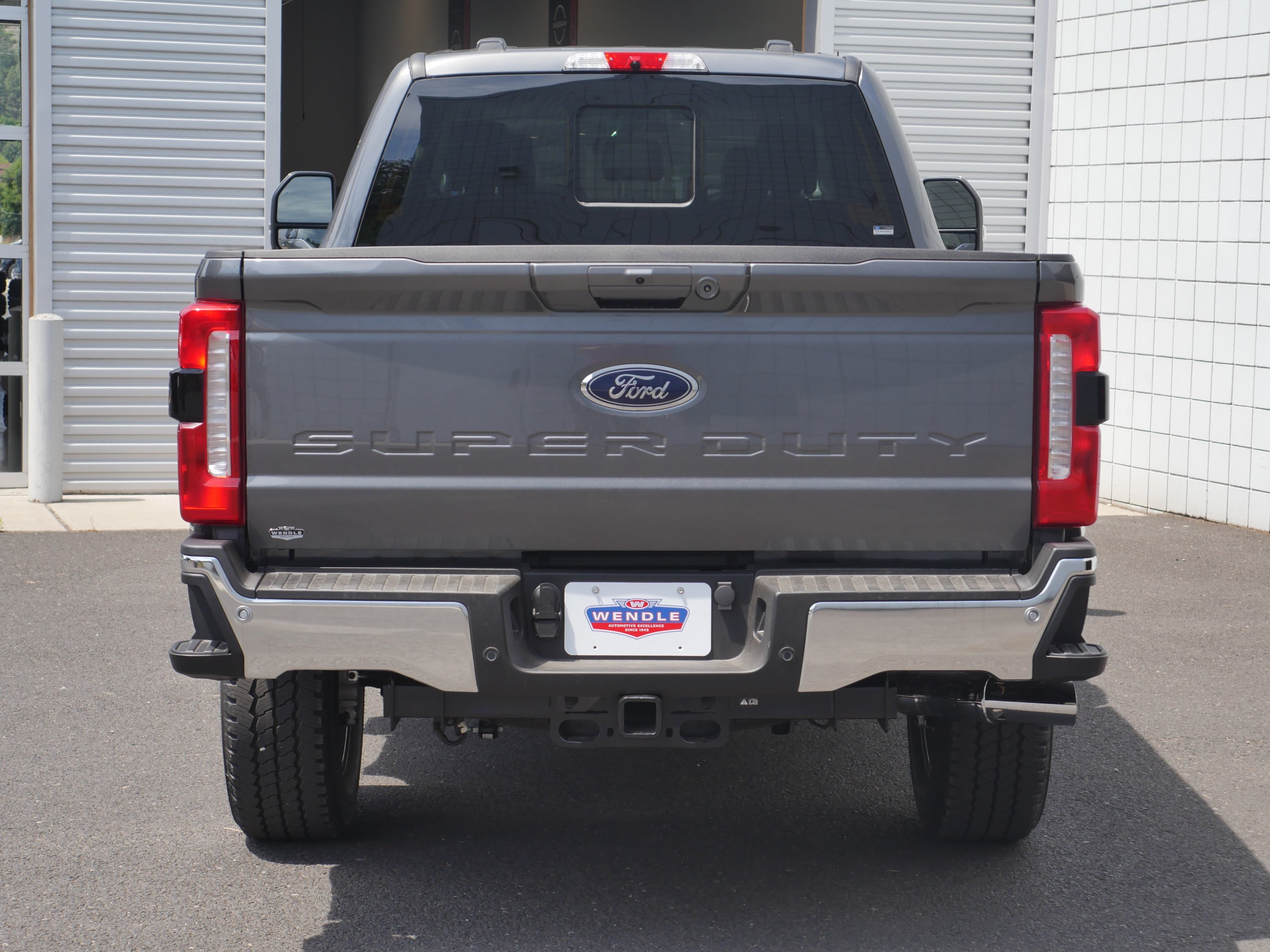 New 2026 Carbonized Gray Metallic Ford F-350® Lariat® image 25