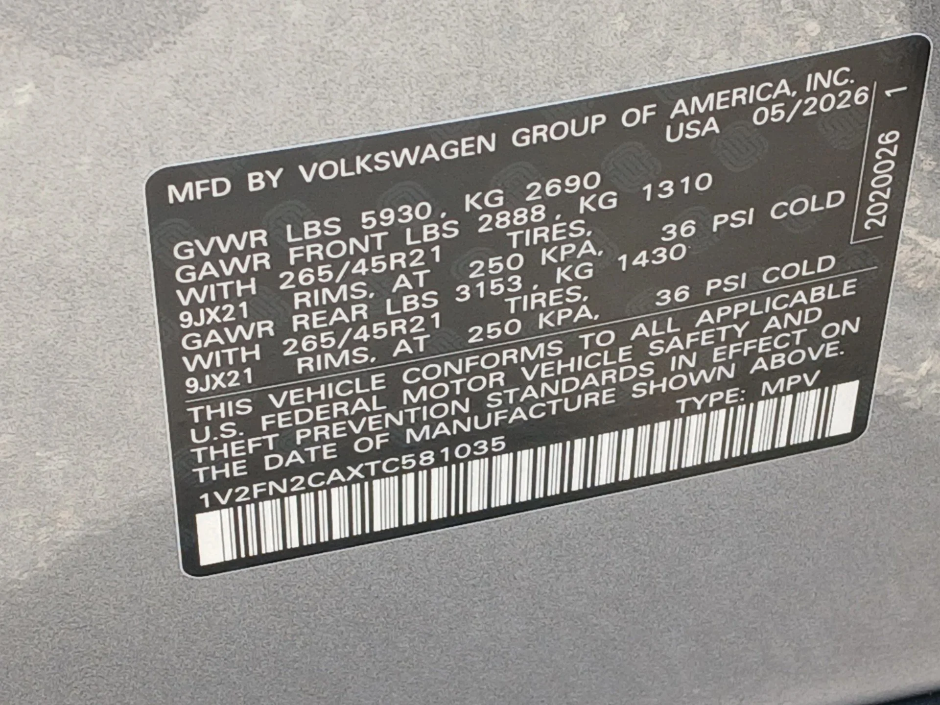 New 2026 Silver Mist Metallic Volkswagen 2.0T SEL Premium R-Line image 18