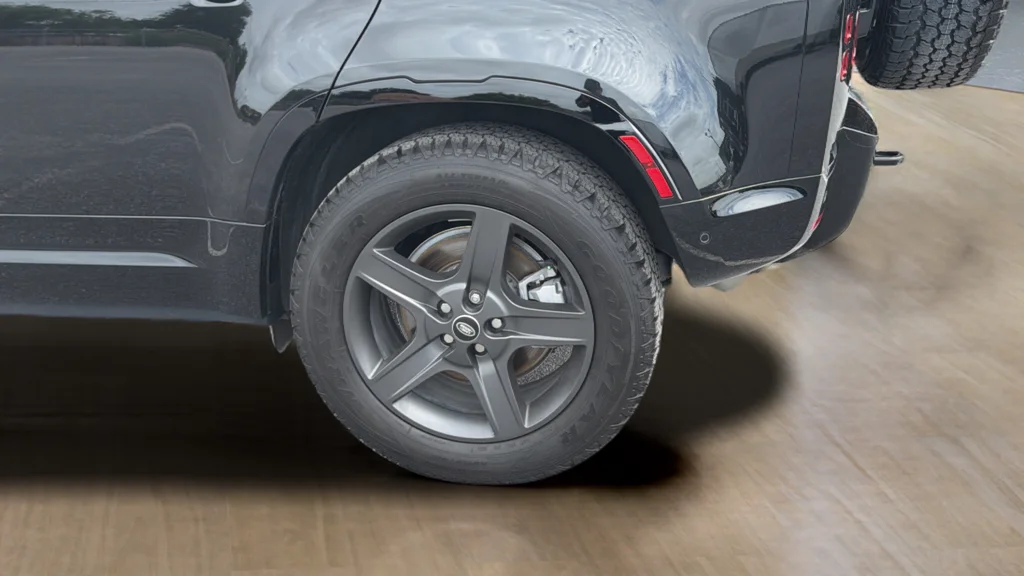 Used 2024  Land Rover X-Dynamic SE image 16