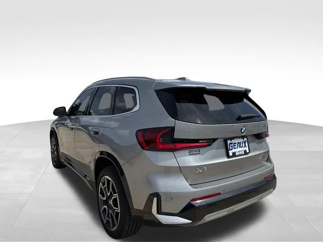 Used 2025 Silver BMW xDrive28i image 12