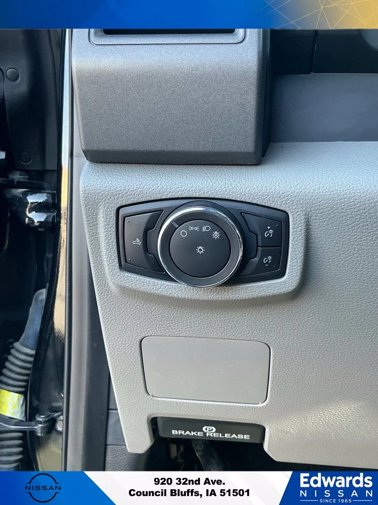 Used 2017 Black Ford XLT image 24