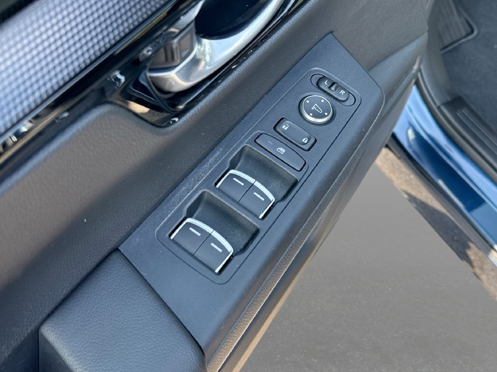 2025 Honda CR-V EX-L - Photo 11