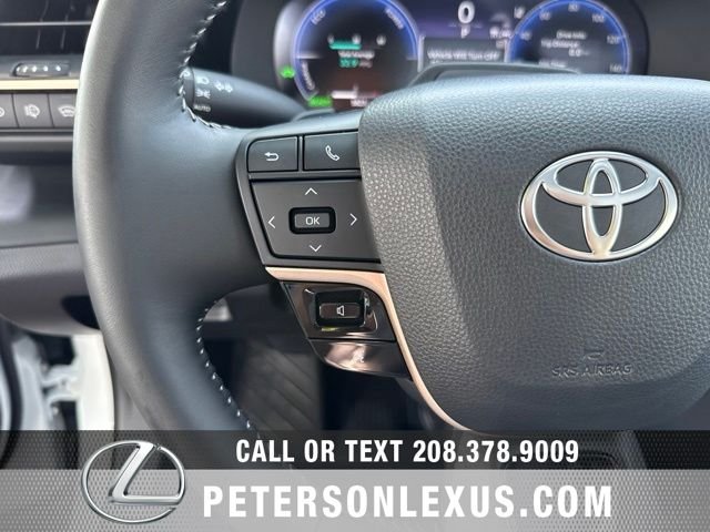 Used 2025 White Toyota Limited image 28