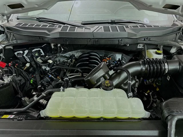 New 2026 Avalanche Ford XLT image 30