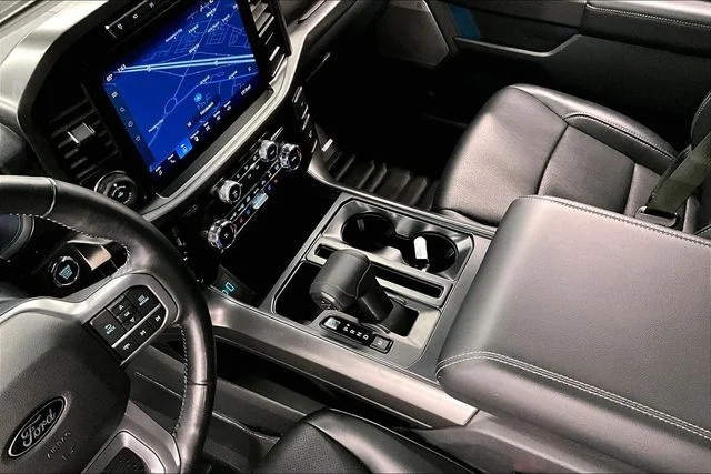 Used 2024 Avalanche Ford Lariat image 16