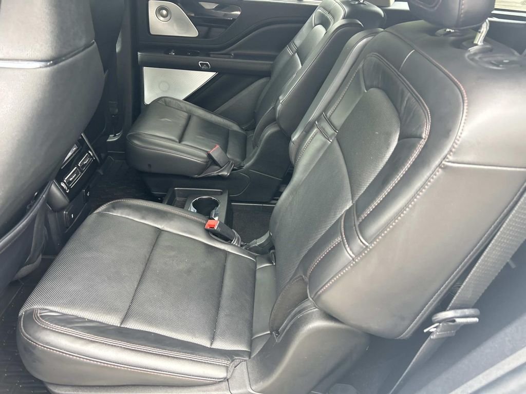 Used 2021 White Lincoln Reserve image 21