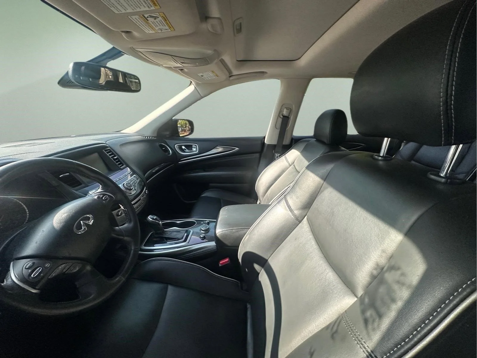 Used 2020 Black Obsidian INFINITI PURE image 9
