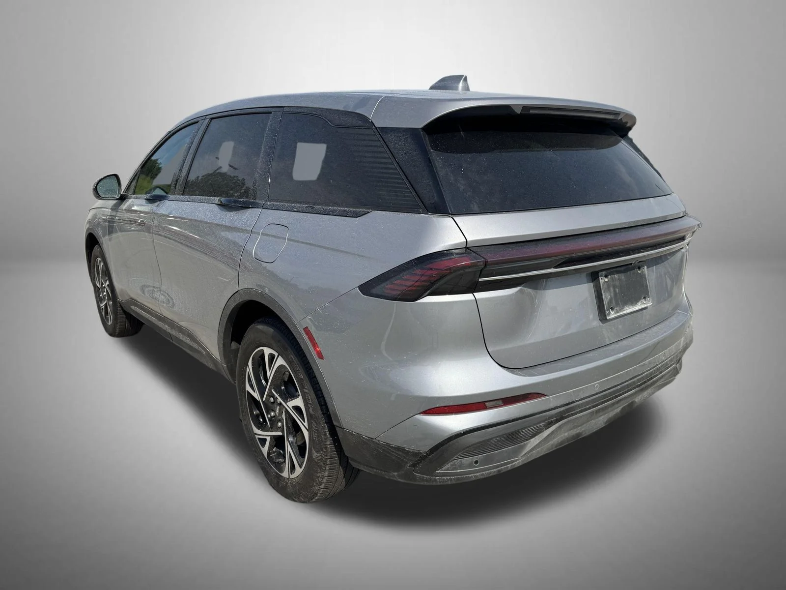 Used 2025 Gray Lincoln Premiere image 4