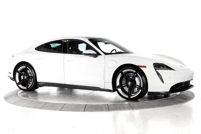 Used 2024 White Porsche  image 8