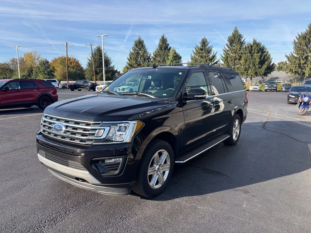 Used 2020 Black Ford XLT image 2