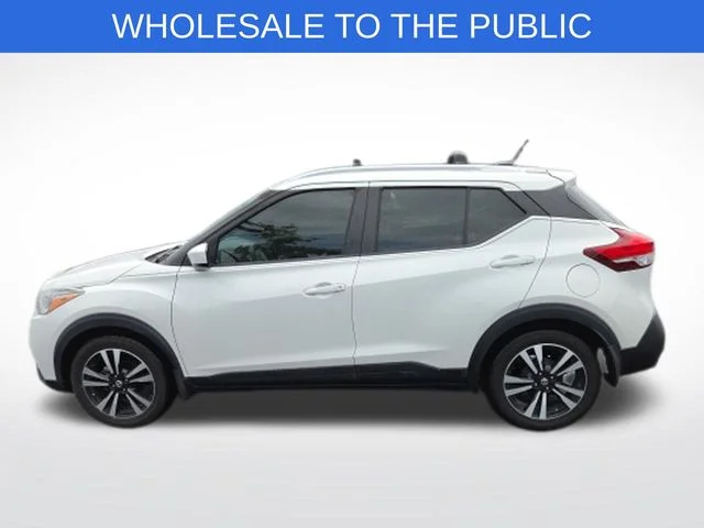 Used 2018 White Nissan SV image 7