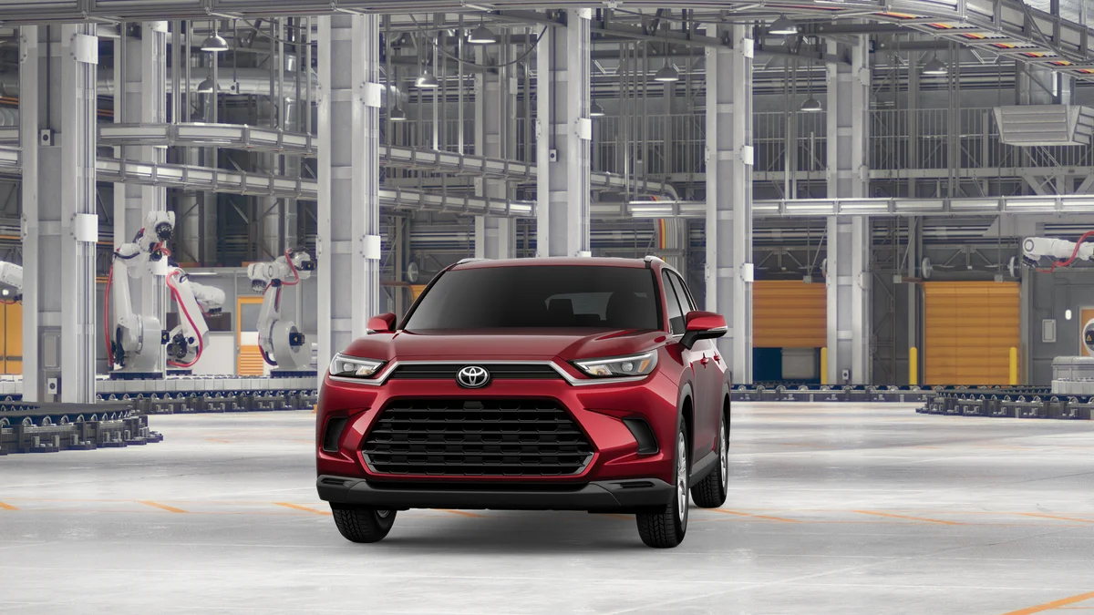 New 2026 Ruby Flare Pearl Toyota XLE image 30