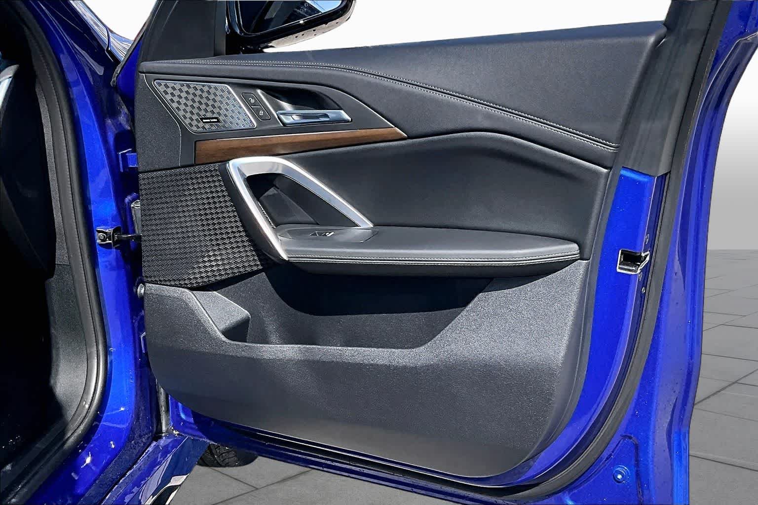 Used 2025 Portimao Blue Metallic BMW xDrive28i image 21