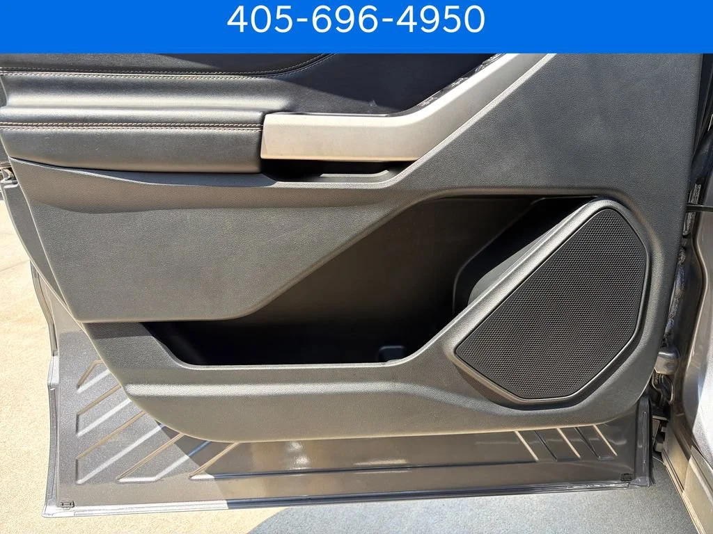 Pre-Owned 2022 Ford Explorer XLT