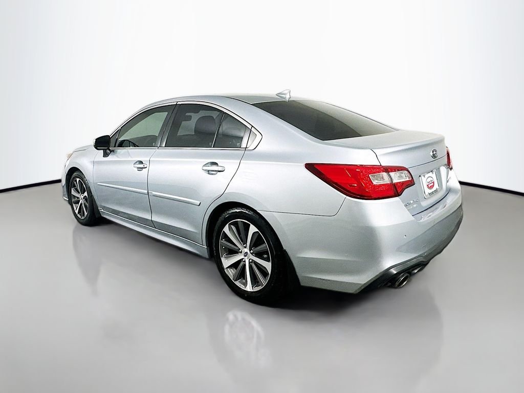 Used 2018 Silver Subaru 2.5i image 7