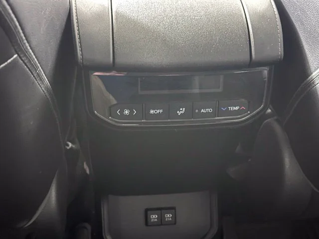 Used 2021 Silver Toyota XLE image 25