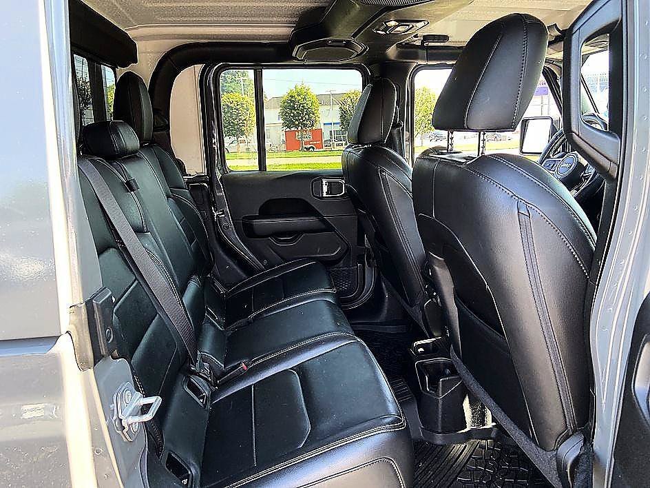 Used 2020 Sting-Gray Clearcoat Jeep Overland image 16