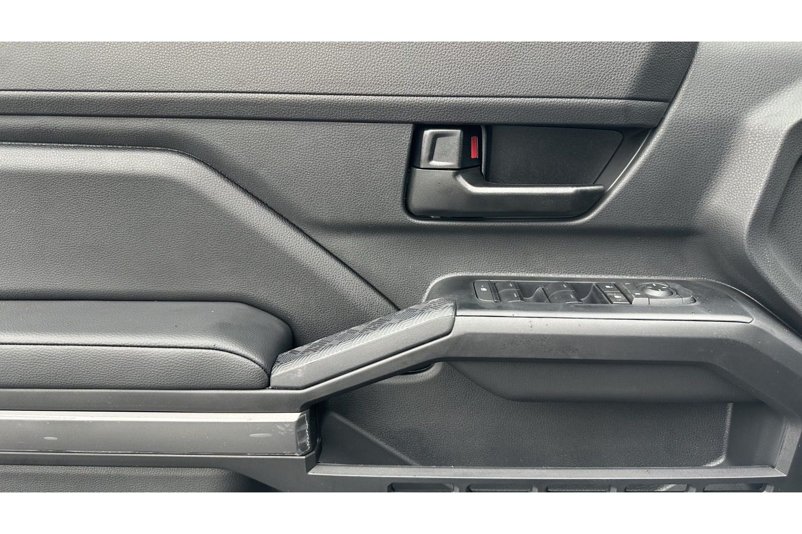New 2026 Celestial Silver Metallic Toyota SR5 image 11