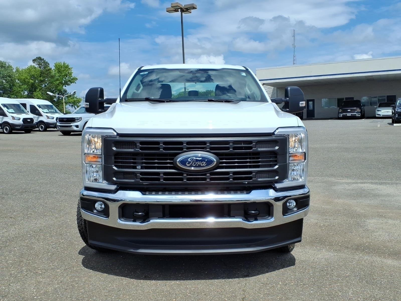 New 2026 Oxford White Ford F-350® XL image 9