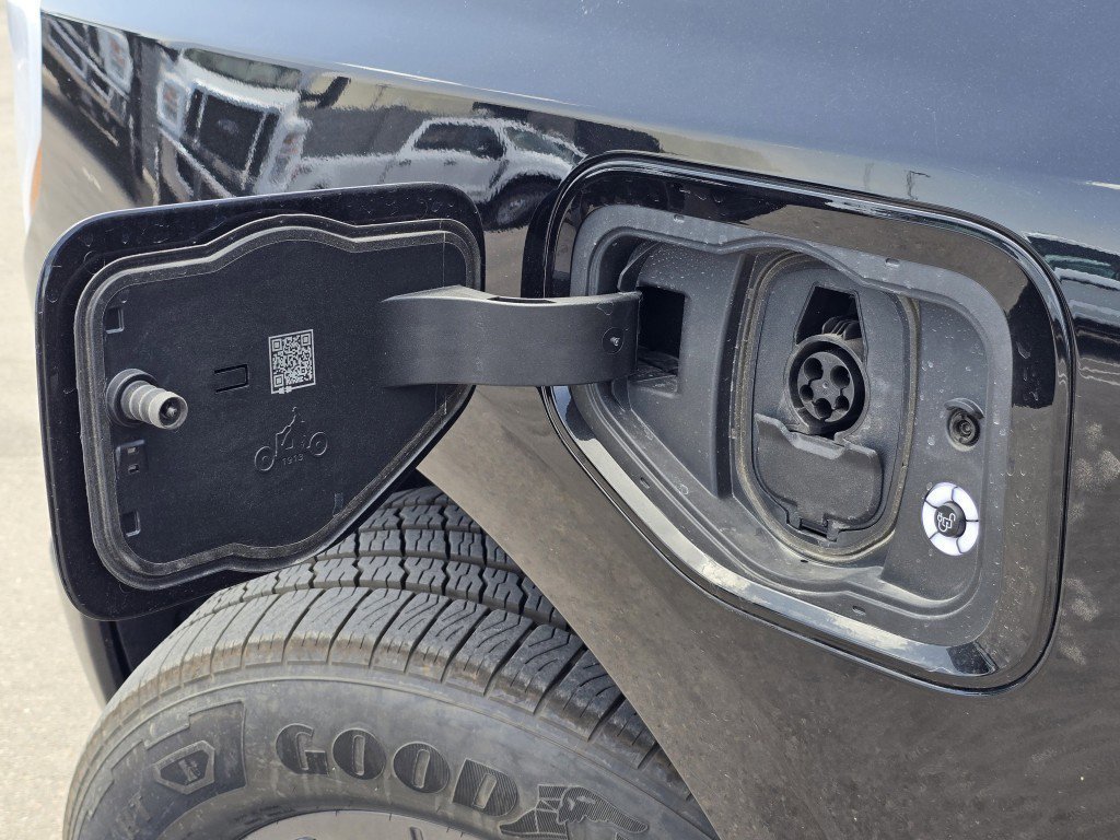 New 2024 Agate Black Metallic Ford XLT image 26