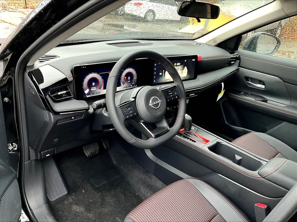 Used 2025 Black Nissan SR image 8