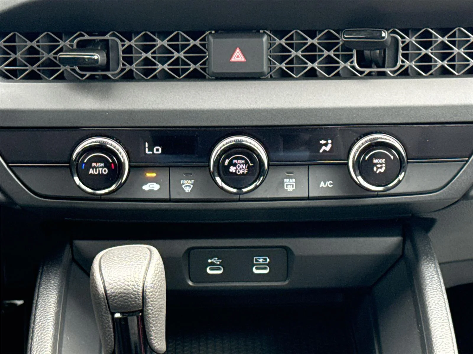 2025 Honda Accord LX - Photo 24