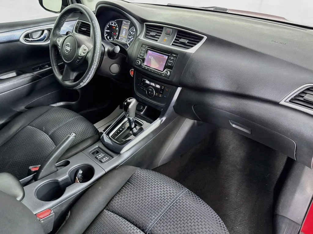 Used 2018 Red Nissan SR image 32