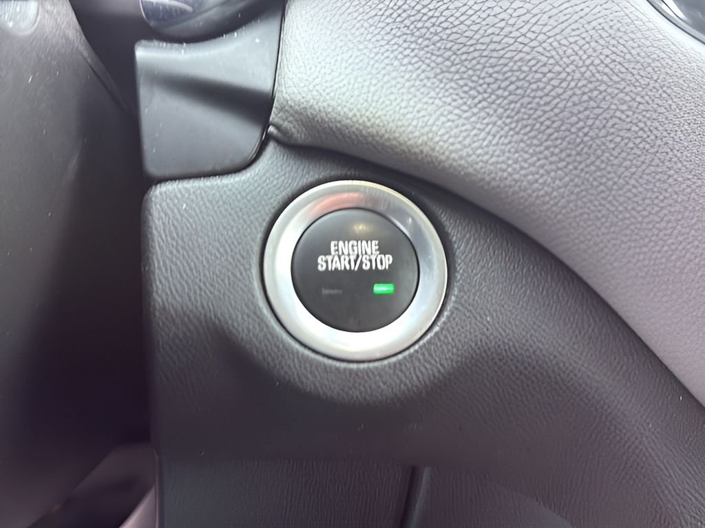 Used 2023 Gray Chevrolet LT image 17