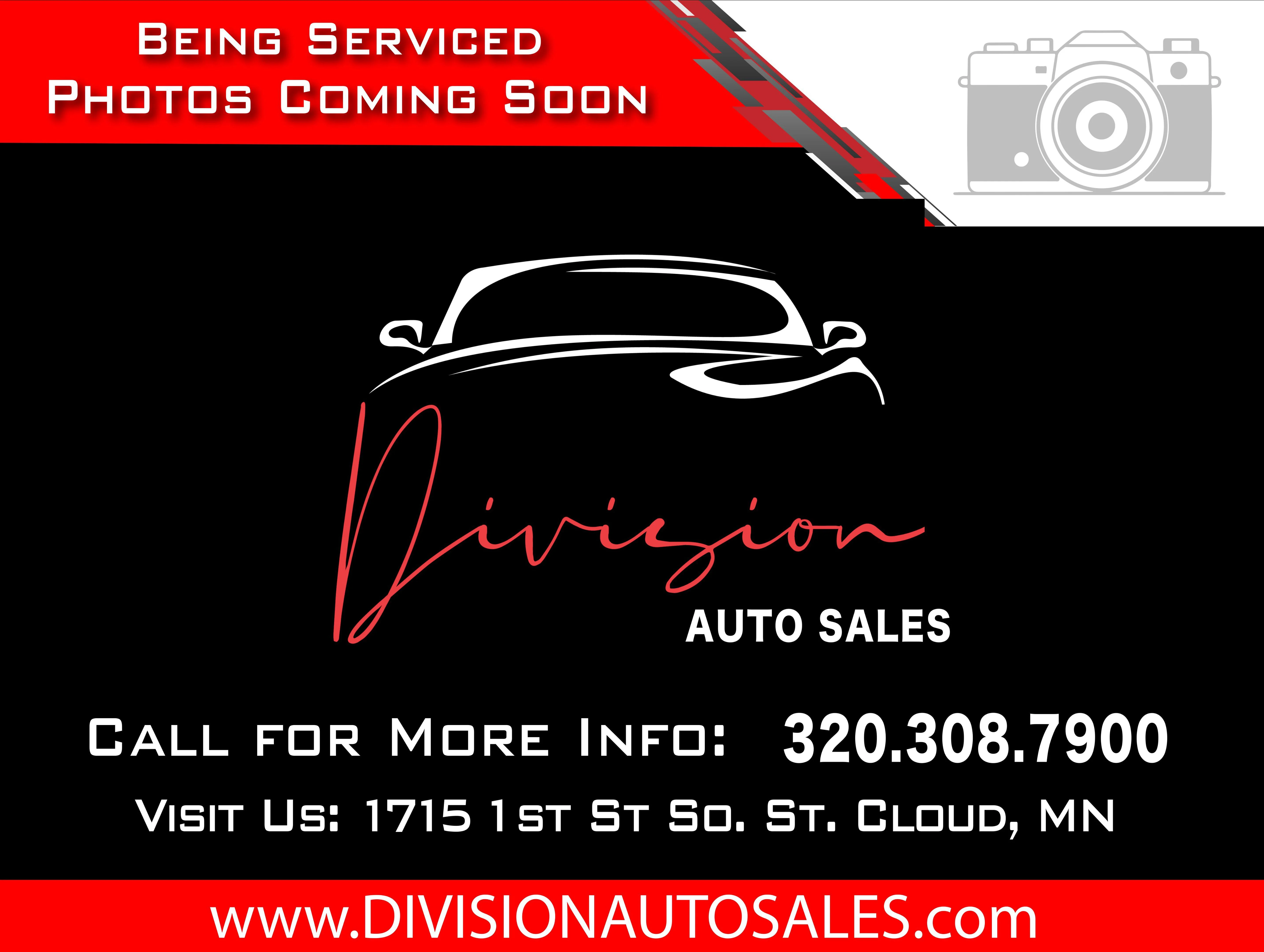 2015 GMC Sierra 4WD Crew Cab SLE SWB's photo