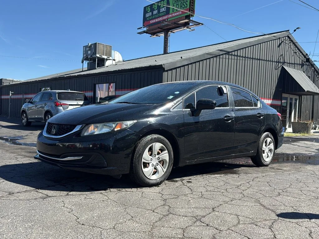 Used 2015 Crystal Black Pearl Honda LX image 28