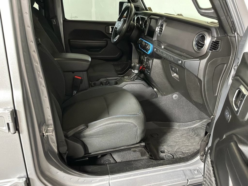 Certified Used 2021 Silver Jeep Unlimited Rubicon 4xe image 24
